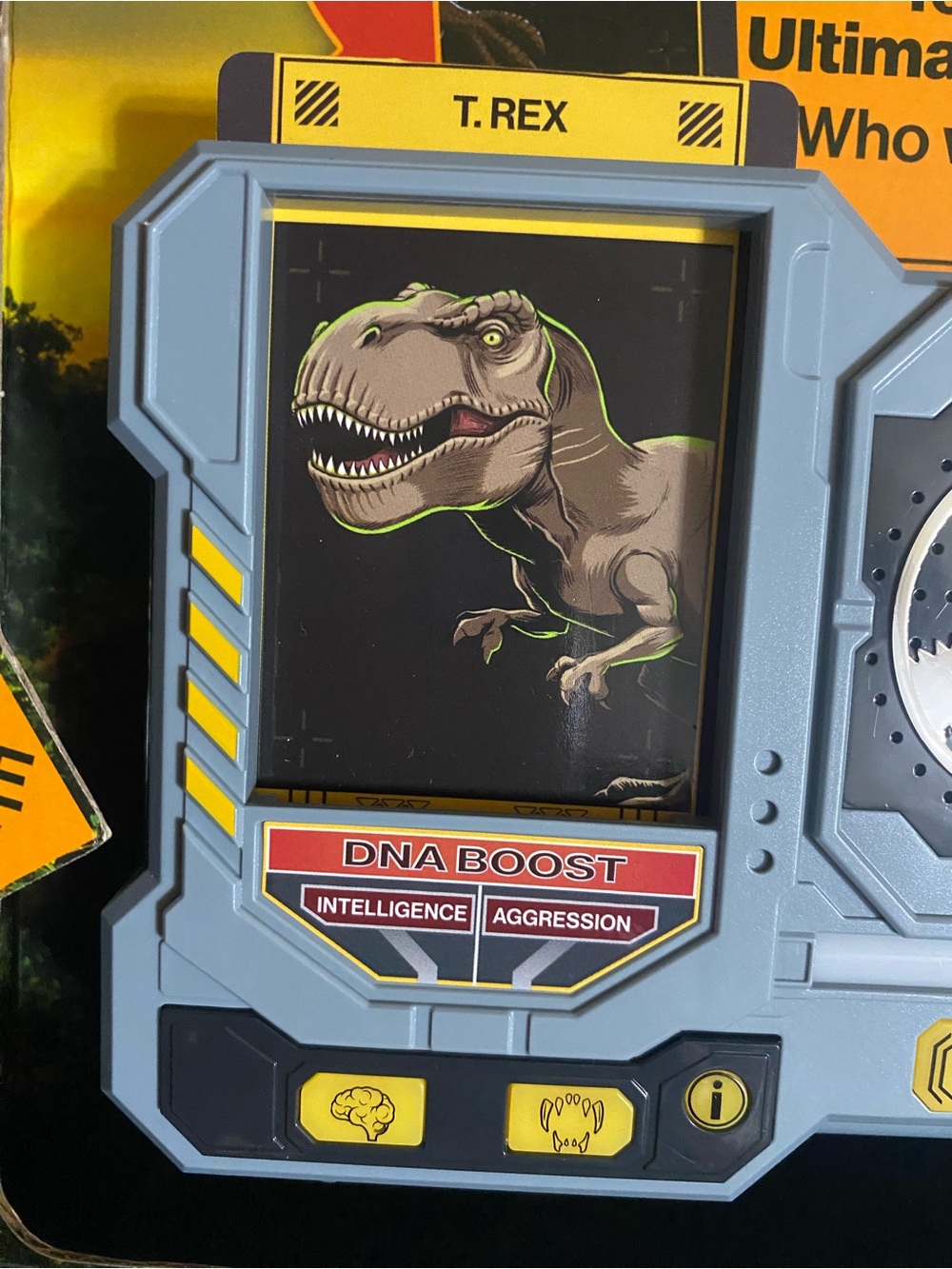 Jurassic World Dueling Dinos Game - Picture 3 of 4